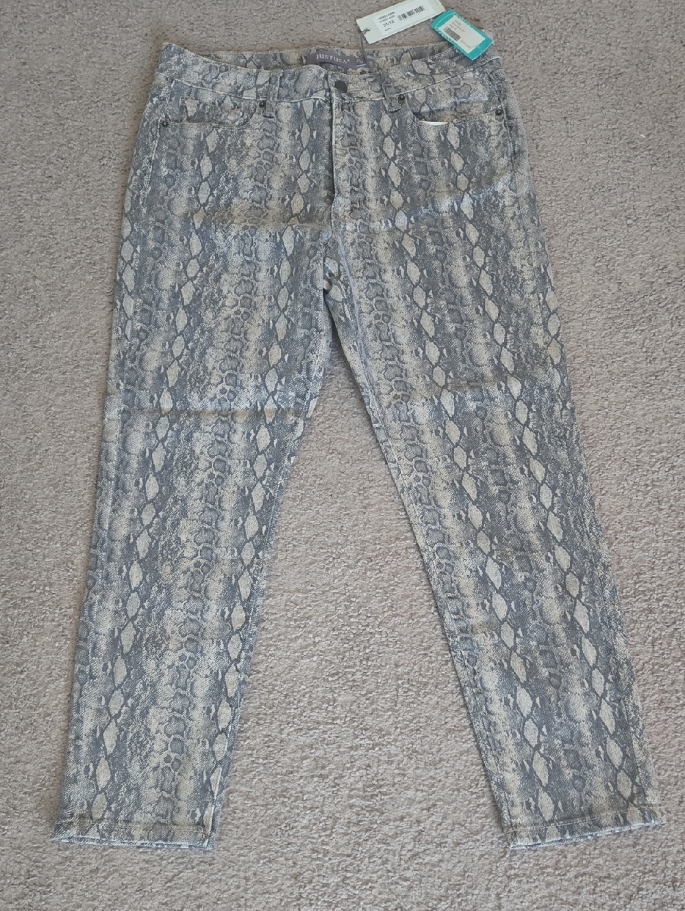 Just USA Snake Print Skinny Pants in Gray and Cream